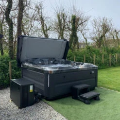 Aquark® Mr Silence 7kW Air Source Heat Pump For Hot Tub/Swim Spa/Pool -Outdoor Living Hot Tubs 7kwheatpump 2