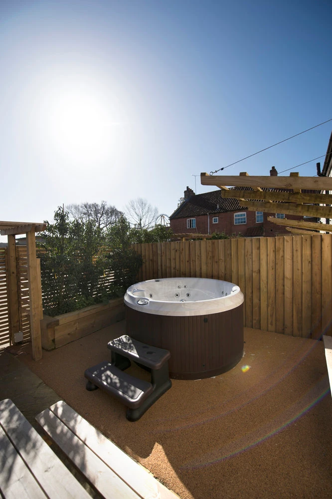 Jacuzzi® J210™ - 4 Person Hot Tub 12 Jacuzzi® J210™ - 4 Person Hot Tub - Image 10