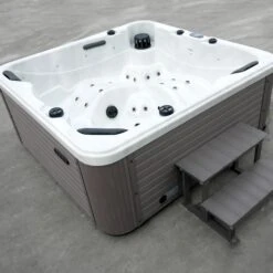 Outdoor Happy - 5 Person Hot Tub With 2 Loungers -Outdoor Living Hot Tubs Happy2021 1