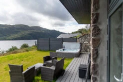 Holiday Let 5 - 5 Person Hot Tub With 1 Lounger -Outdoor Living Hot Tubs HolidayLet SterlinngSilver 13