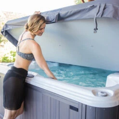 Sundance® Tacoma™ Sunstrong™ Thermal Hot Tub Cover -Outdoor Living Hot Tubs IMG 6980