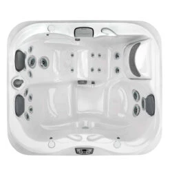 Jacuzzi® J315IP™ - 3 Person Hot Tub With 1 Lounger