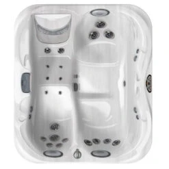 Jacuzzi® J315™ 2014+ ProLast™ Hot Tub Winter Cover