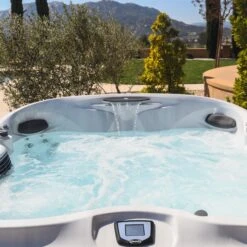Jacuzzi® J485IP™ - 7 Person Hot Tub 38 Jacuzzi® J485IP™ - 7 Person Hot Tub -Outdoor Living Hot Tubs J485 Lifestyle 1