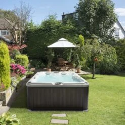 Jacuzzi® J225™ - 4 Person Hot Tub -Outdoor Living Hot Tubs JHT J225 Lifestyle square