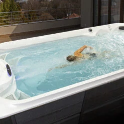 Jacuzzi® PowerActive™ J-16™ - 16ft Swim Spa -Outdoor Living Hot Tubs JacuzziJ16PowerActiveSwimSpa 2