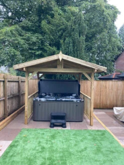 Jacuzzi® J235™ / J235IP™ - 6 Person Hot Tub With 1 Lounger -Outdoor Living Hot Tubs JacuzziJ235