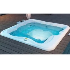 Jacuzzi® Lodge™ L - 5-6 Person Hot Tub With 1 Lounger -Outdoor Living Hot Tubs Lodge L Liftestyle inbuilt