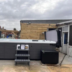 Aquark® Mr Silence 7kW Air Source Heat Pump For Hot Tub/Swim Spa/Pool -Outdoor Living Hot Tubs MrSilenceASHP installBeverley4