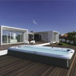 Jacuzzi® PowerPro™ J-16™ - 16ft Swim Spa -Outdoor Living Hot Tubs PowerProJ 16Lifestyle1