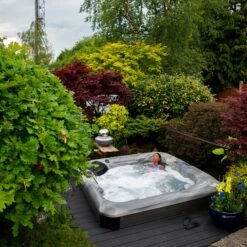 Outdoor Santorini - 5 Person Hot Tub With 1 Lounger -Outdoor Living Hot Tubs SantoriniOdyssey LifestyleftReena 88square