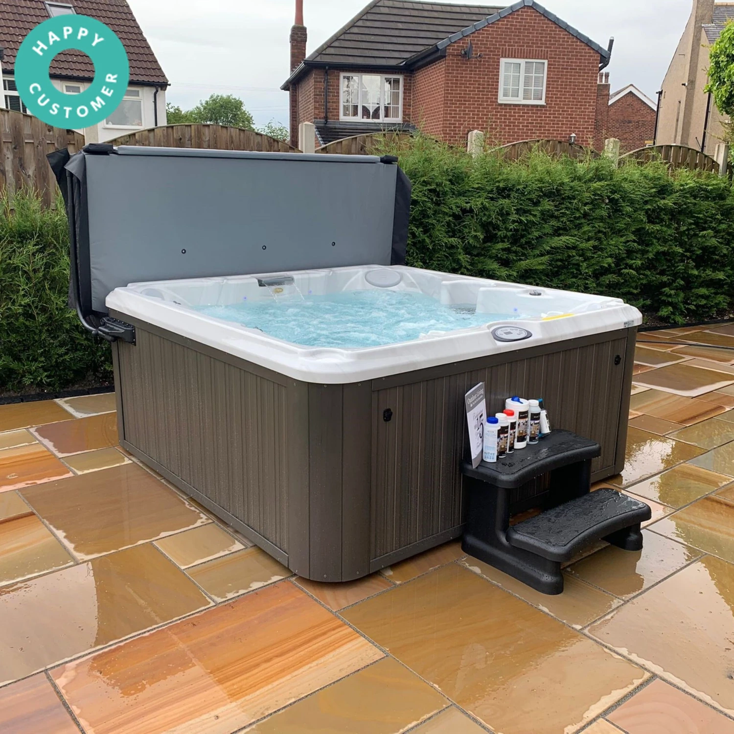 Jacuzzi® J245™ / J245IP™ - 7 Person Hot Tub 18 Jacuzzi® J245™ / J245IP™ - 7 Person Hot Tub - Image 16
