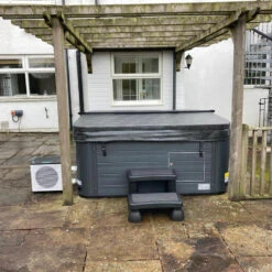 Outdoor 4kW Air Source Heat Pump For Hot Tub/Swim Spa -Outdoor Living Hot Tubs image 180d809a b965 4525 b524 c16ad30e554c