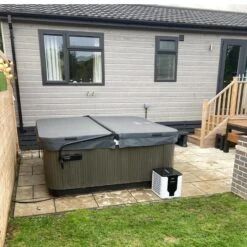 Outdoor 4kW Air Source Heat Pump For Hot Tub/Swim Spa -Outdoor Living Hot Tubs ol heat pump customer4 new