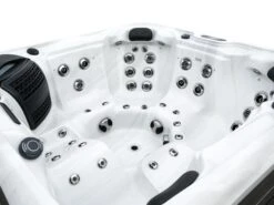 Outdoor Santorini - 5 Person Hot Tub With 1 Lounger -Outdoor Living Hot Tubs p